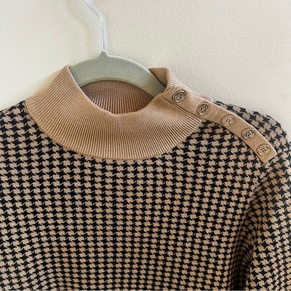 Calvin Klein Tan & Black Houndstooth Button Sweater Boho, Size Small - Picture 4 of 13